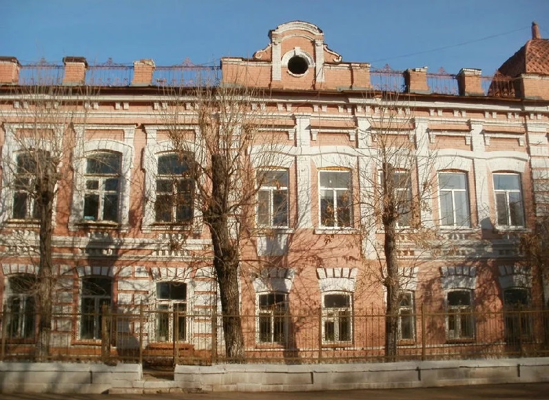 здание школы (послевоенные годы)